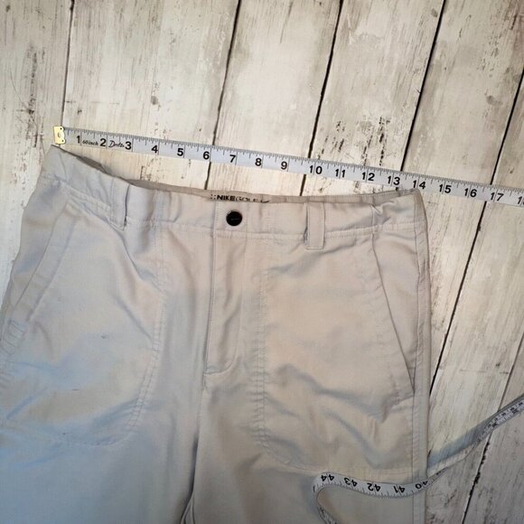 Nike Golf Tour Performance Dri-Fit Shorts / Women’s Large / Bermuda / Beige - Picture 4 of 7